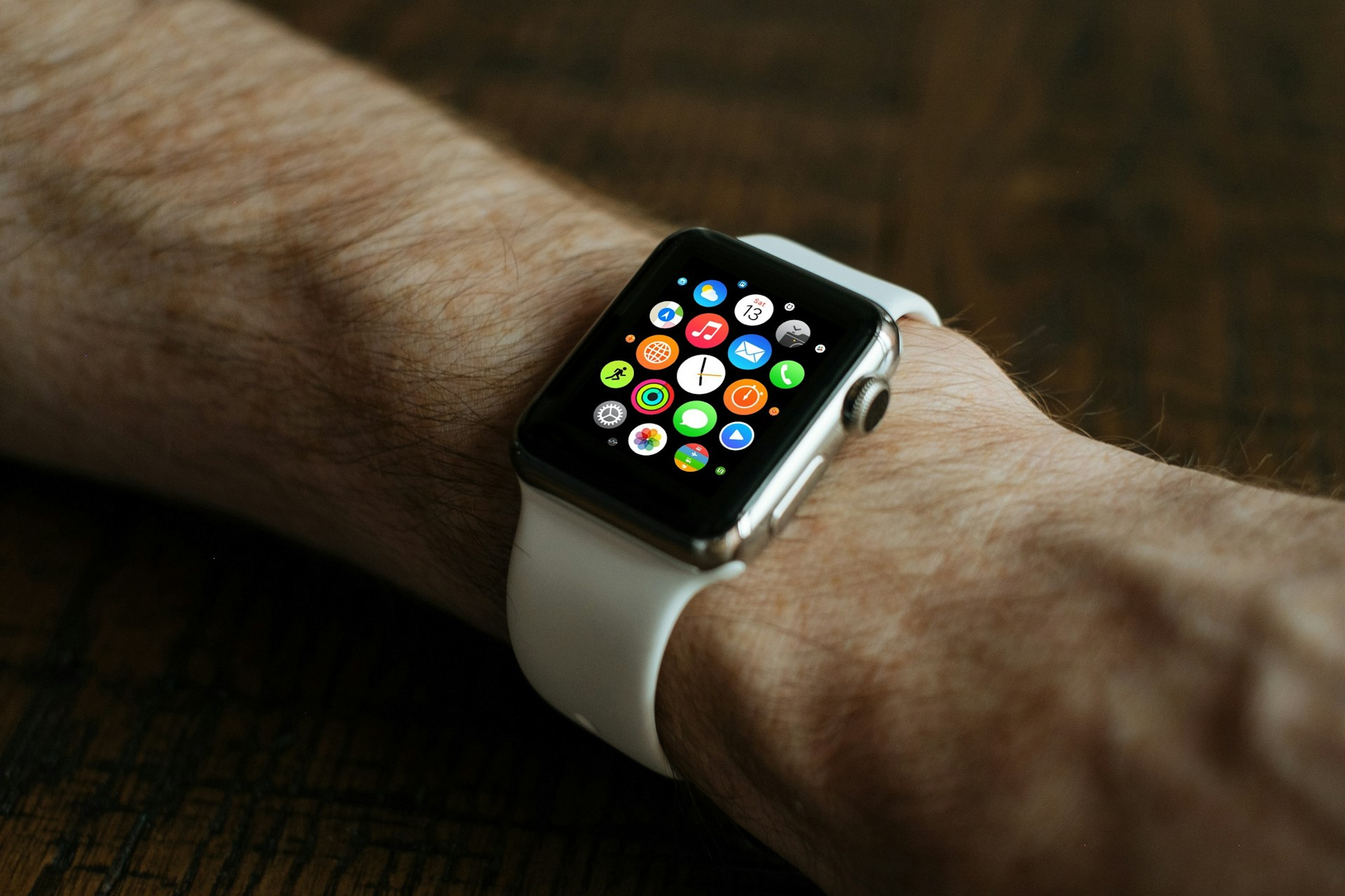 Apple potrebbe abbandonare il progetto della Apple Watch SE in plastica